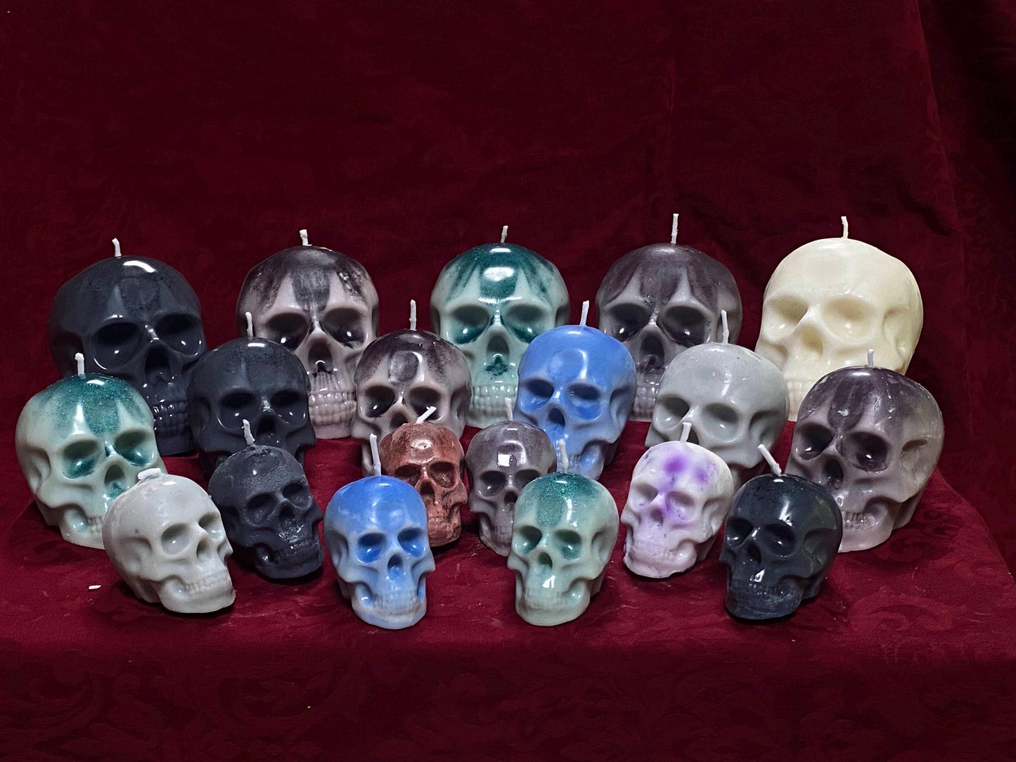 Medium Skull Candle