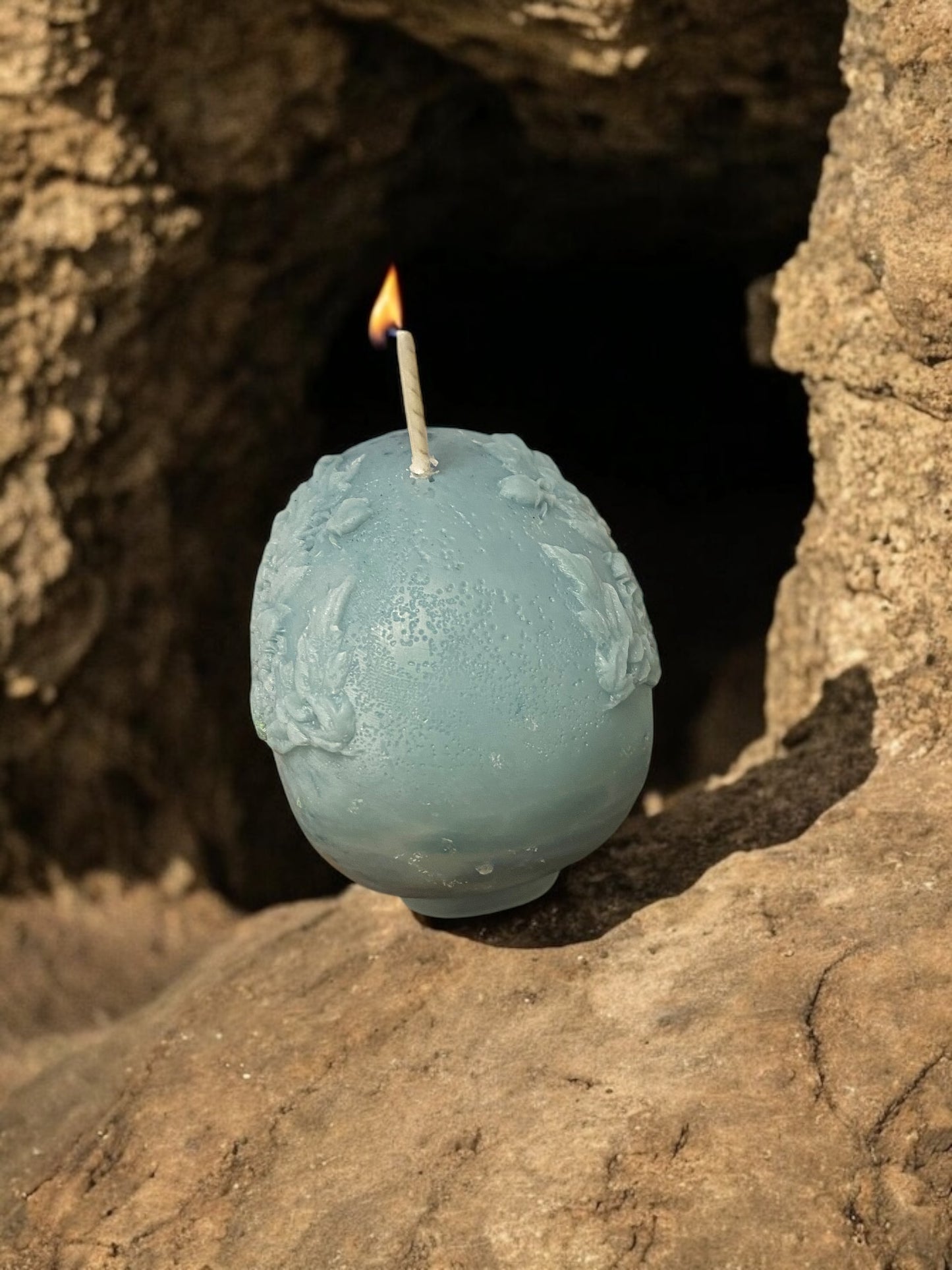 Large Leaf Skull Candle