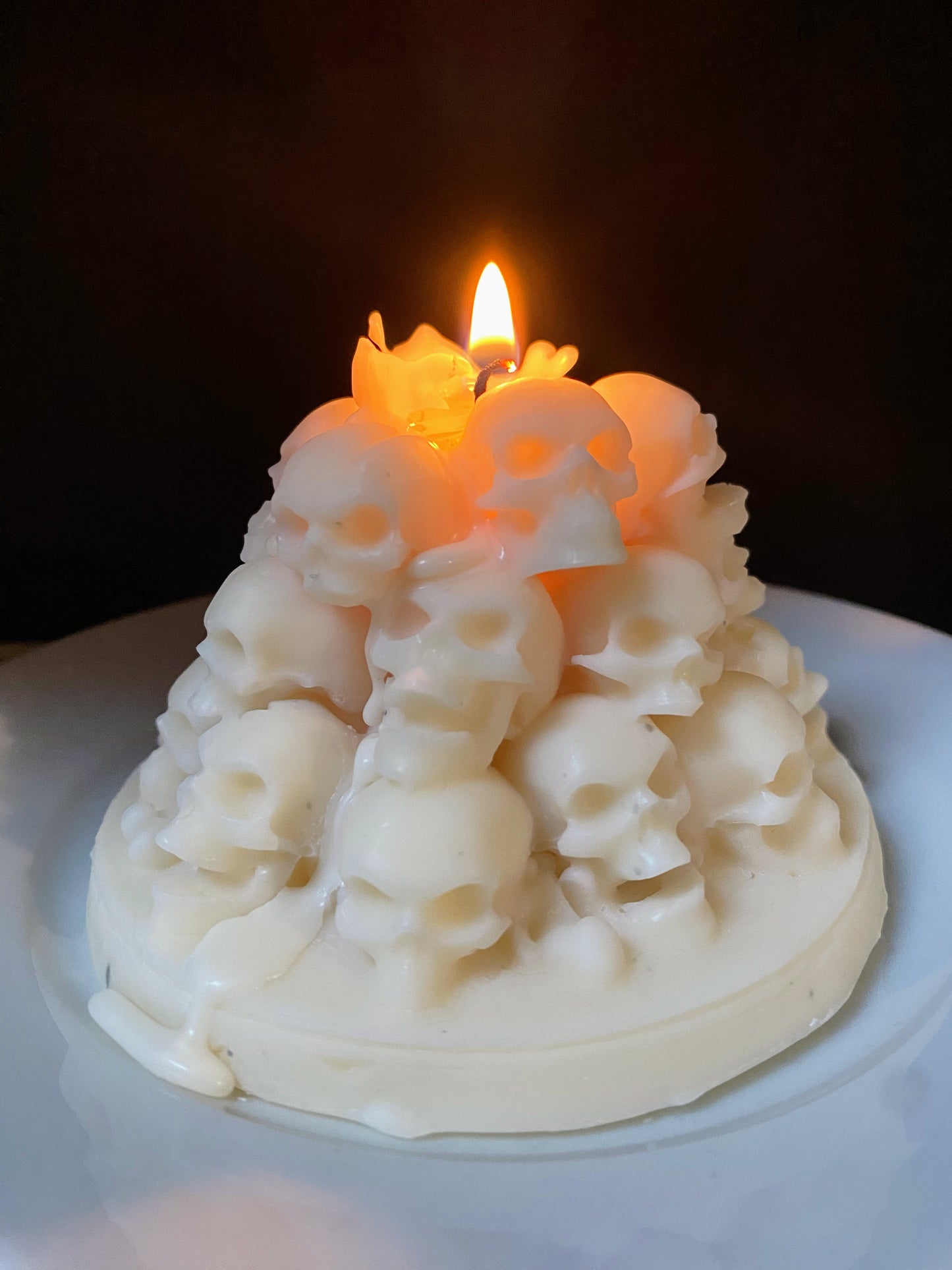 Pile of Skulls Candle