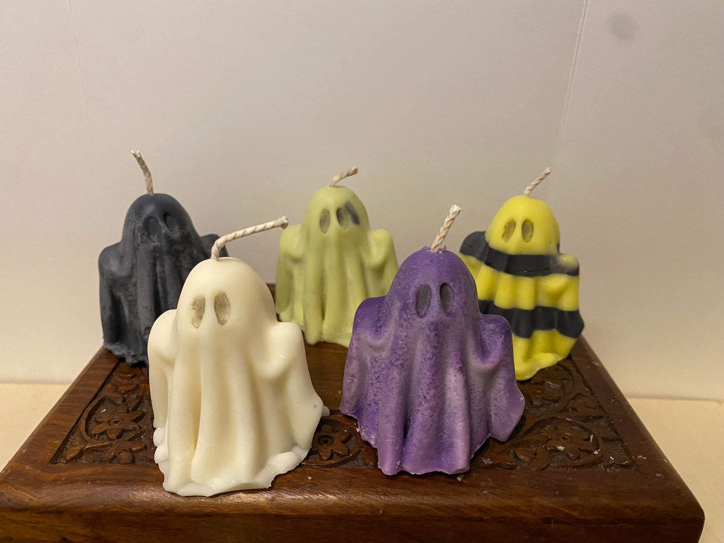 ‘Boo’ Bee Ghost Candle